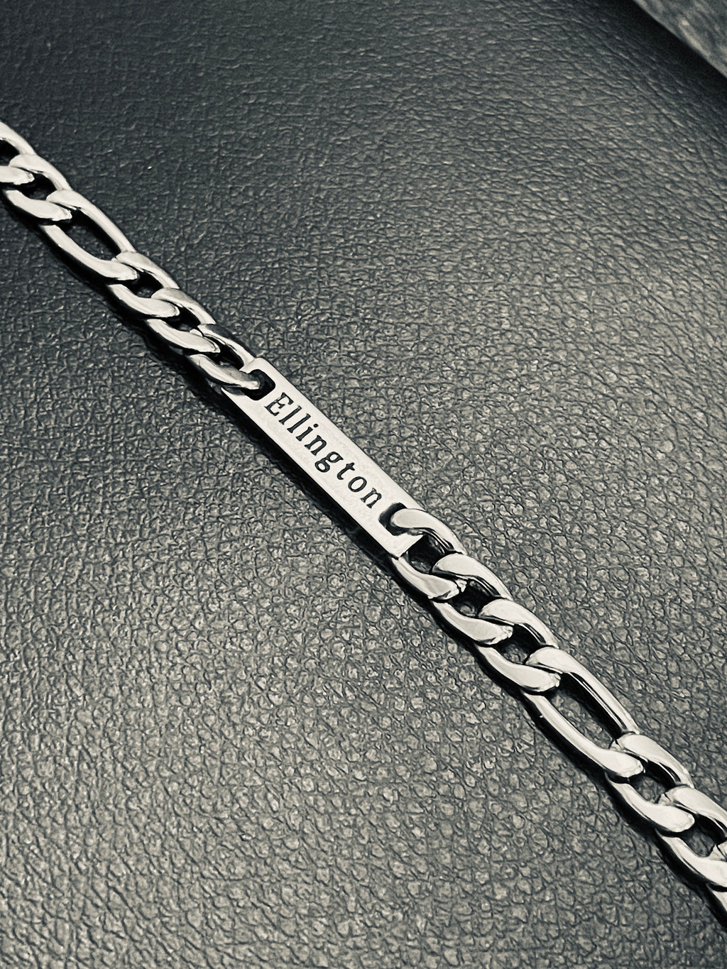 Men’s Figaro Chain with Name  Bars