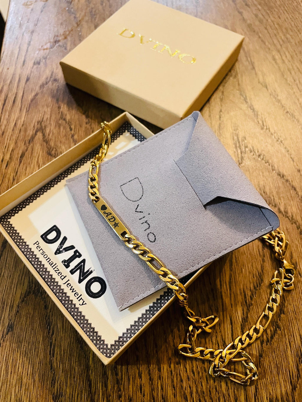 Women’s Figaro Chain with Name  Bars