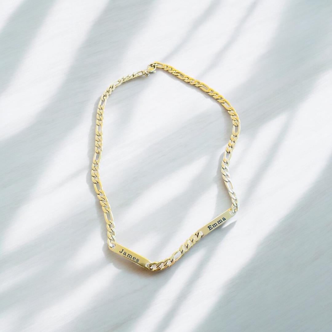 Women’s Figaro Chain with Name  Bars